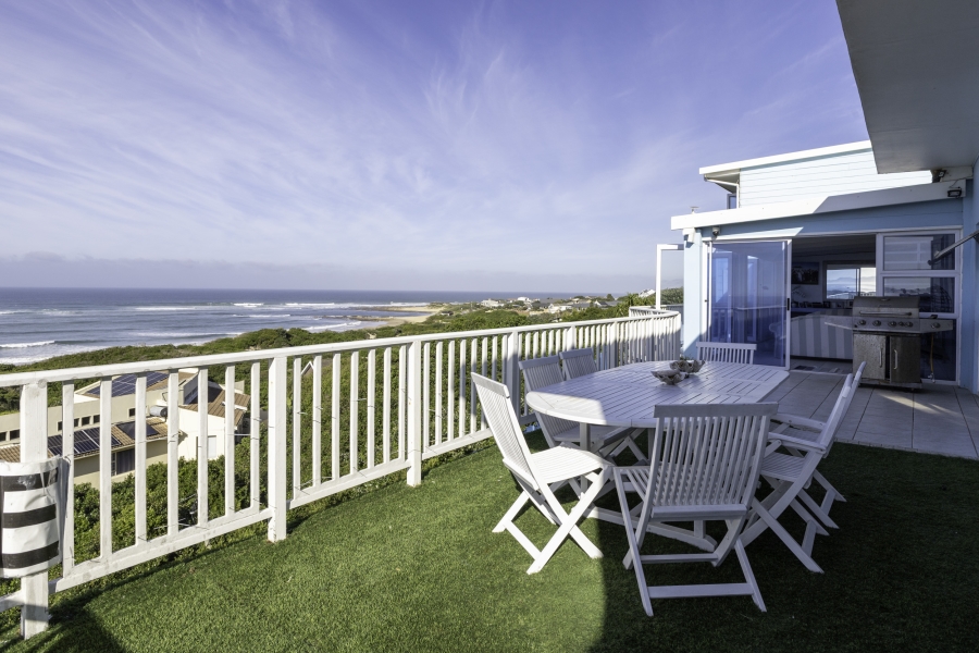 11 Bedroom Property for Sale in West Beach Eastern Cape